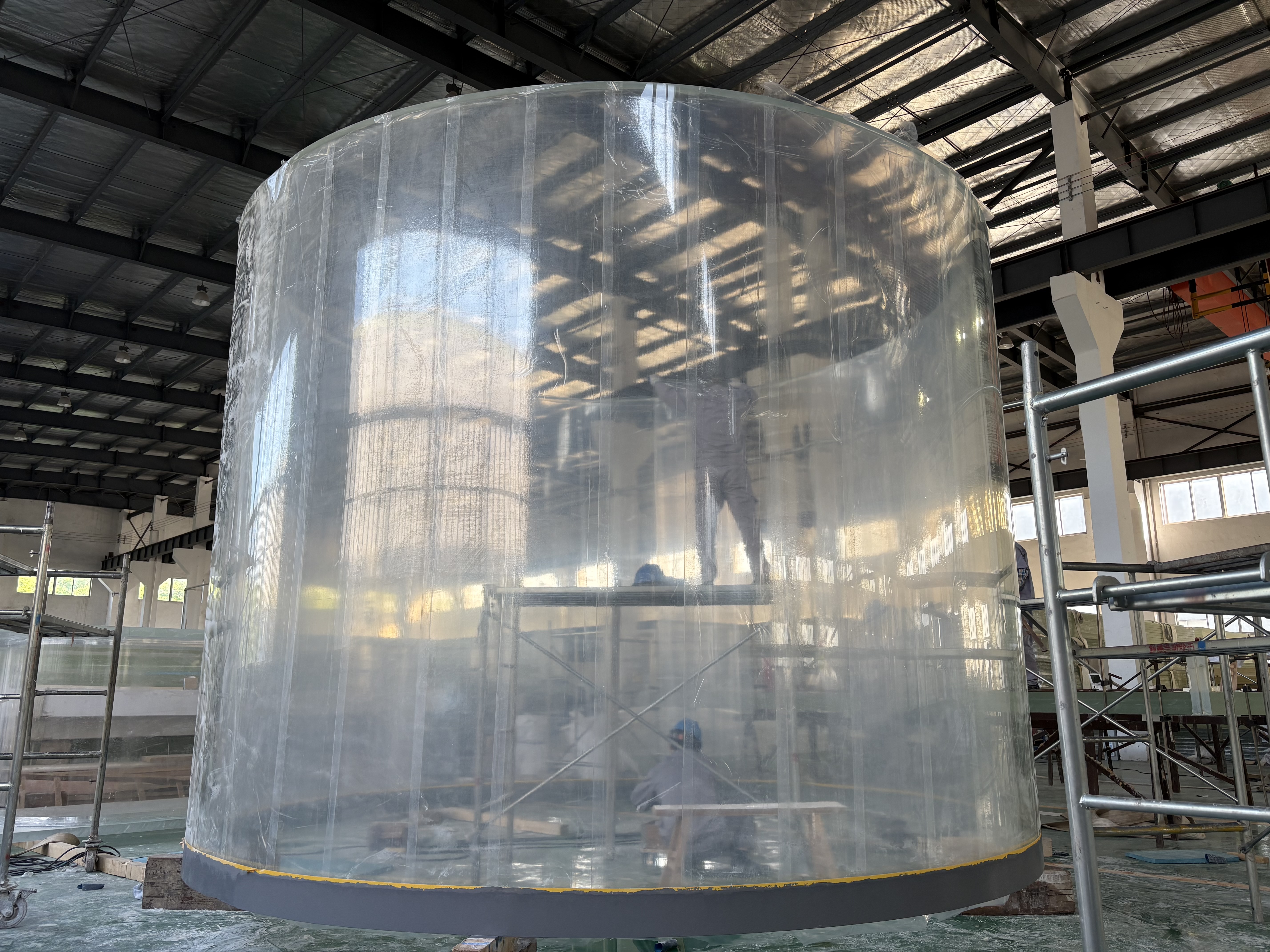 Acrylic aquarium - factory