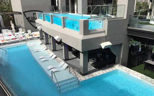 Acrylic swimming pool 