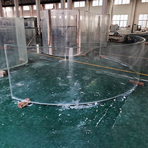 Cong, liền mạch, đậm: các tấm acrylic tùy chỉnh cho hình dạng bể bơi trong mơ của bạn