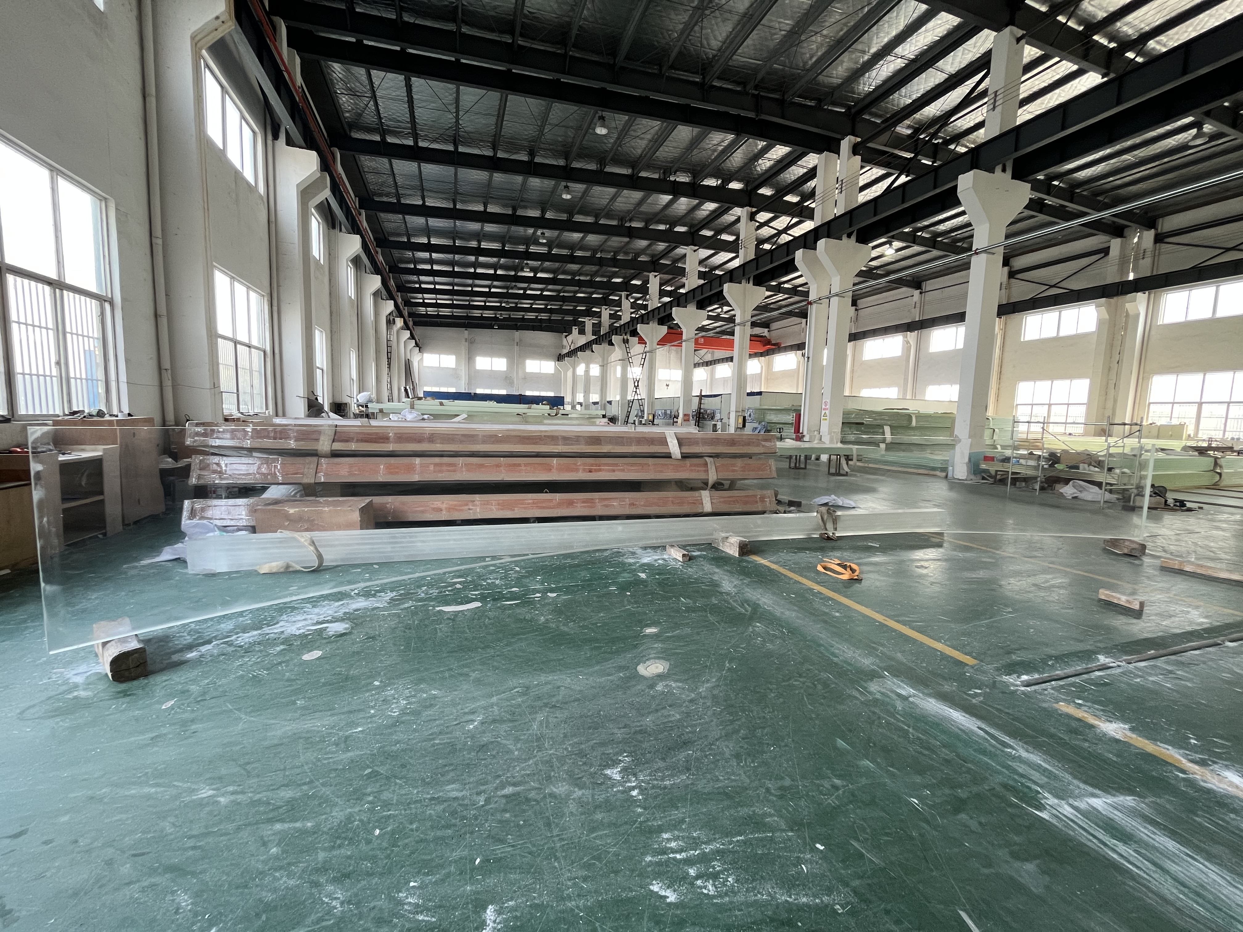 Acrylic curved panel - LEYU