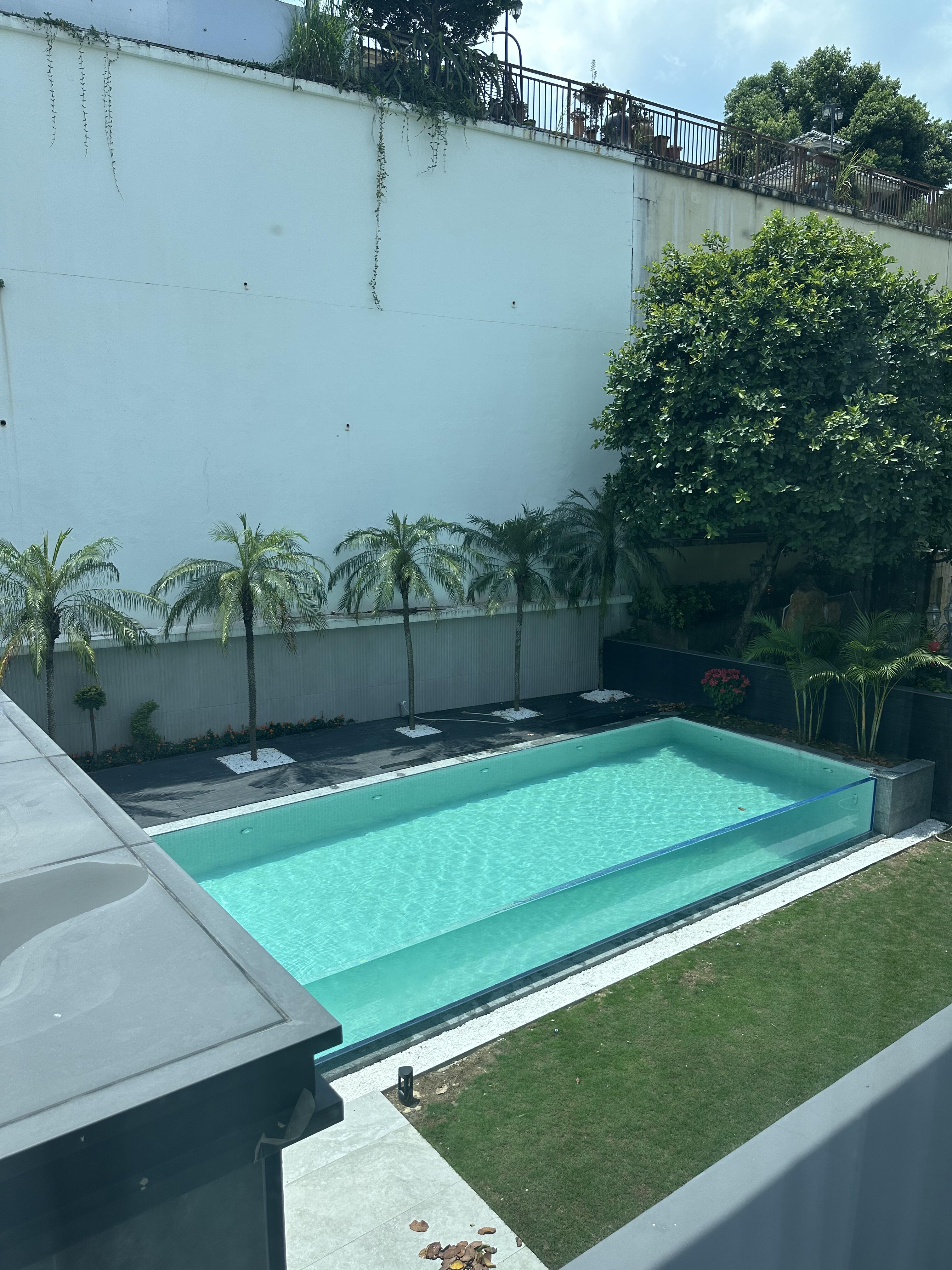 Acrylic swimming pool - LEYU ACRYLIC