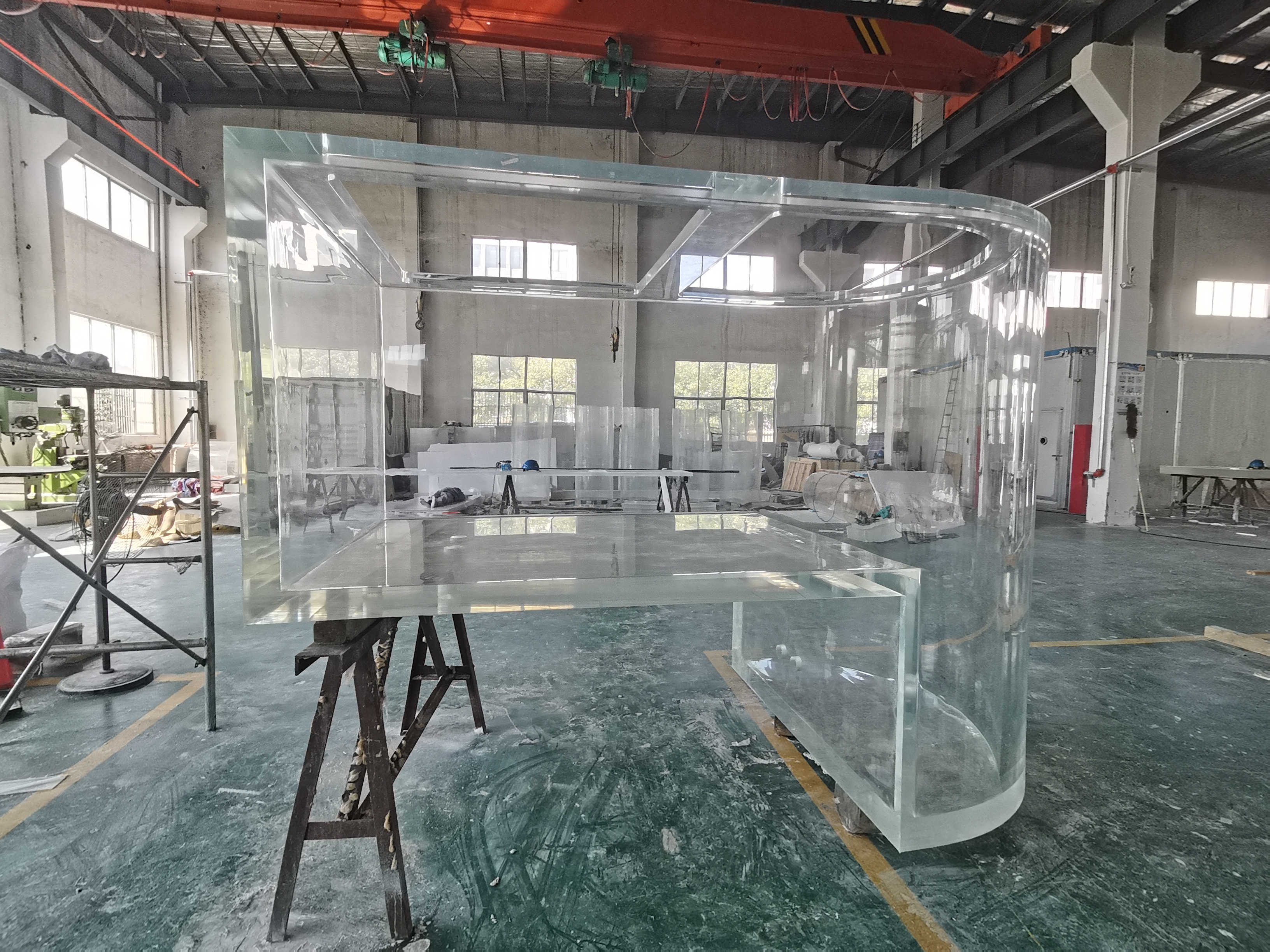 Acrylic custom fish tank - factory