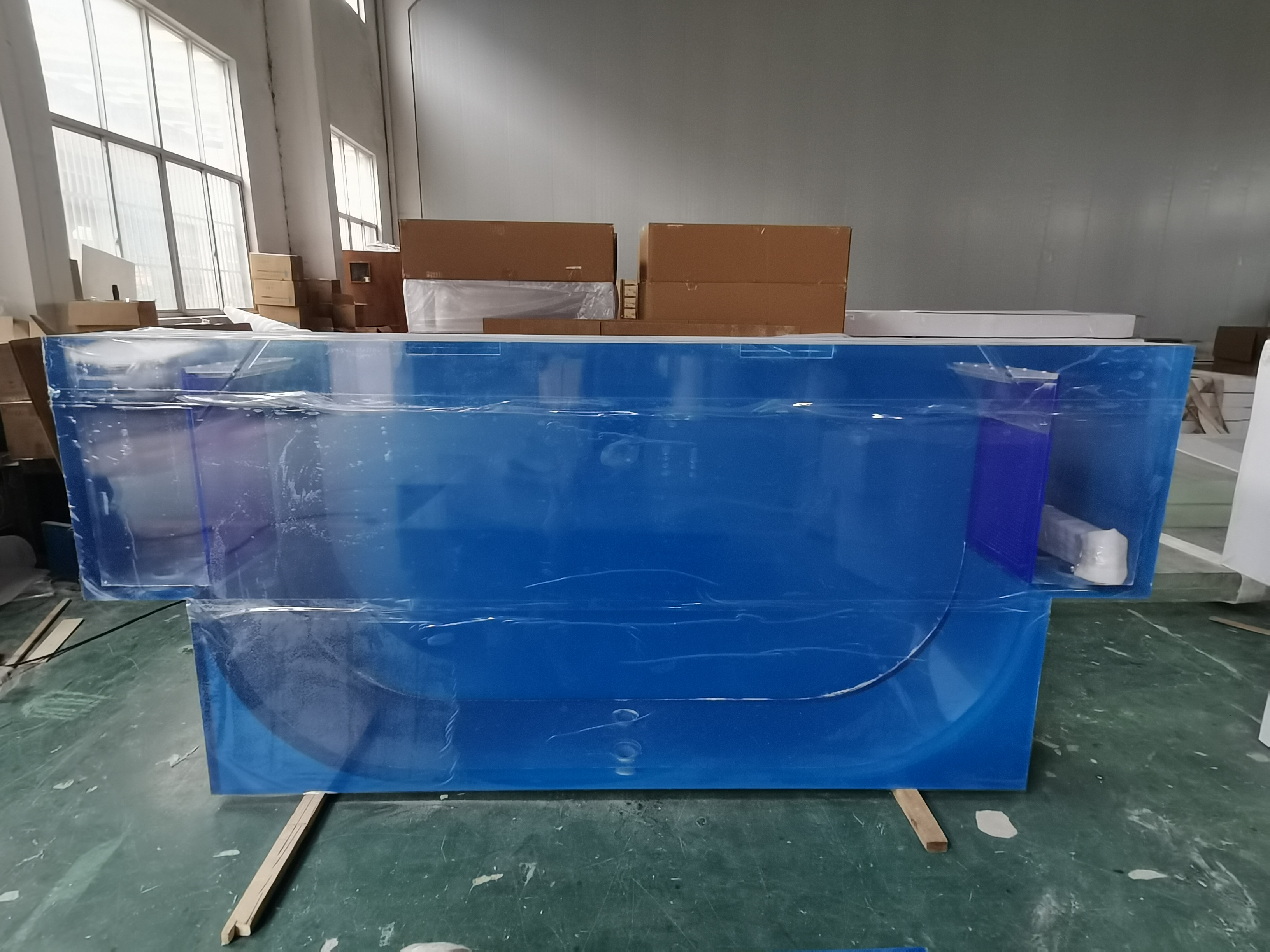 Acrylic custom fish tank - factory