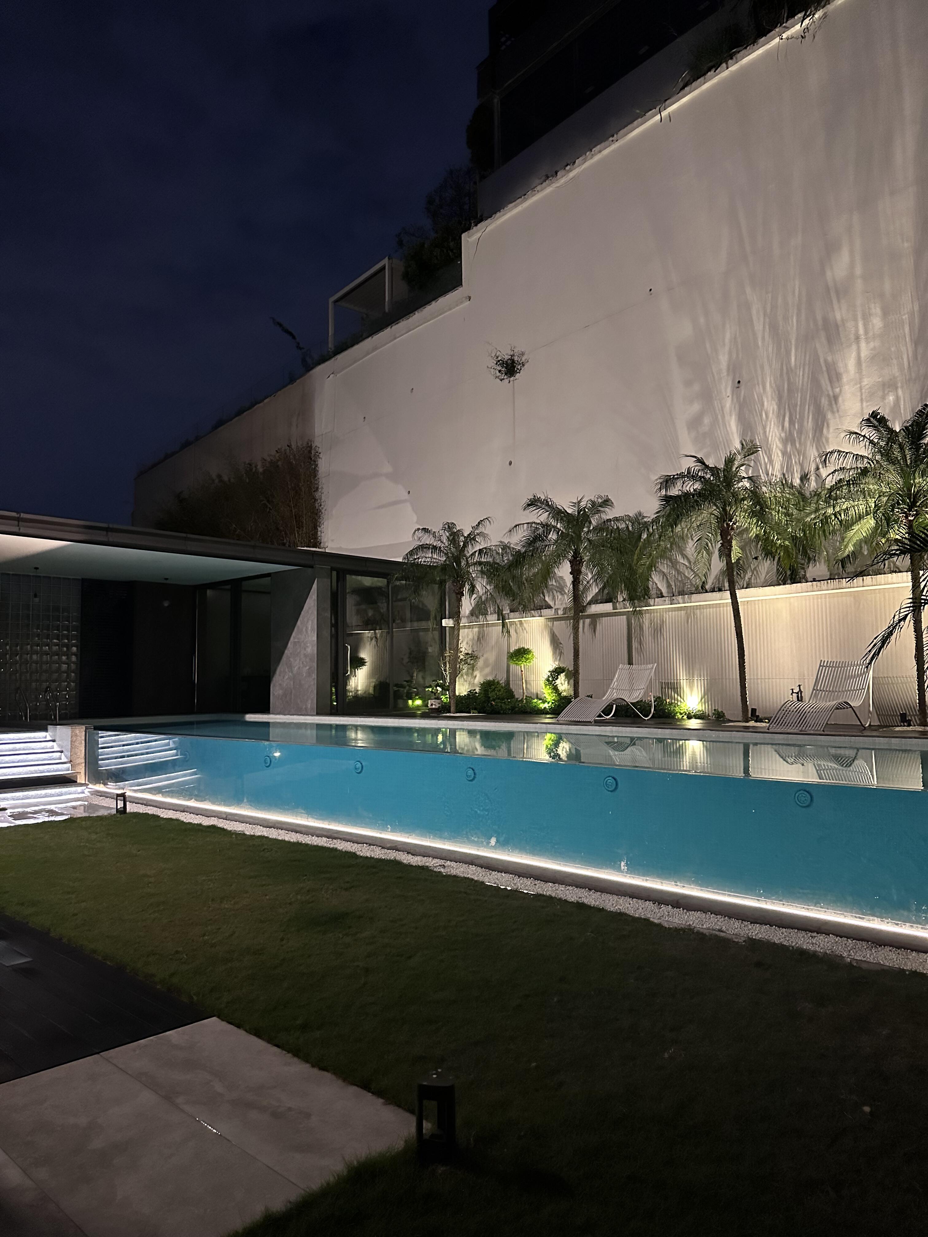 Acrylic swimming pool - LEYU ACRYLIC