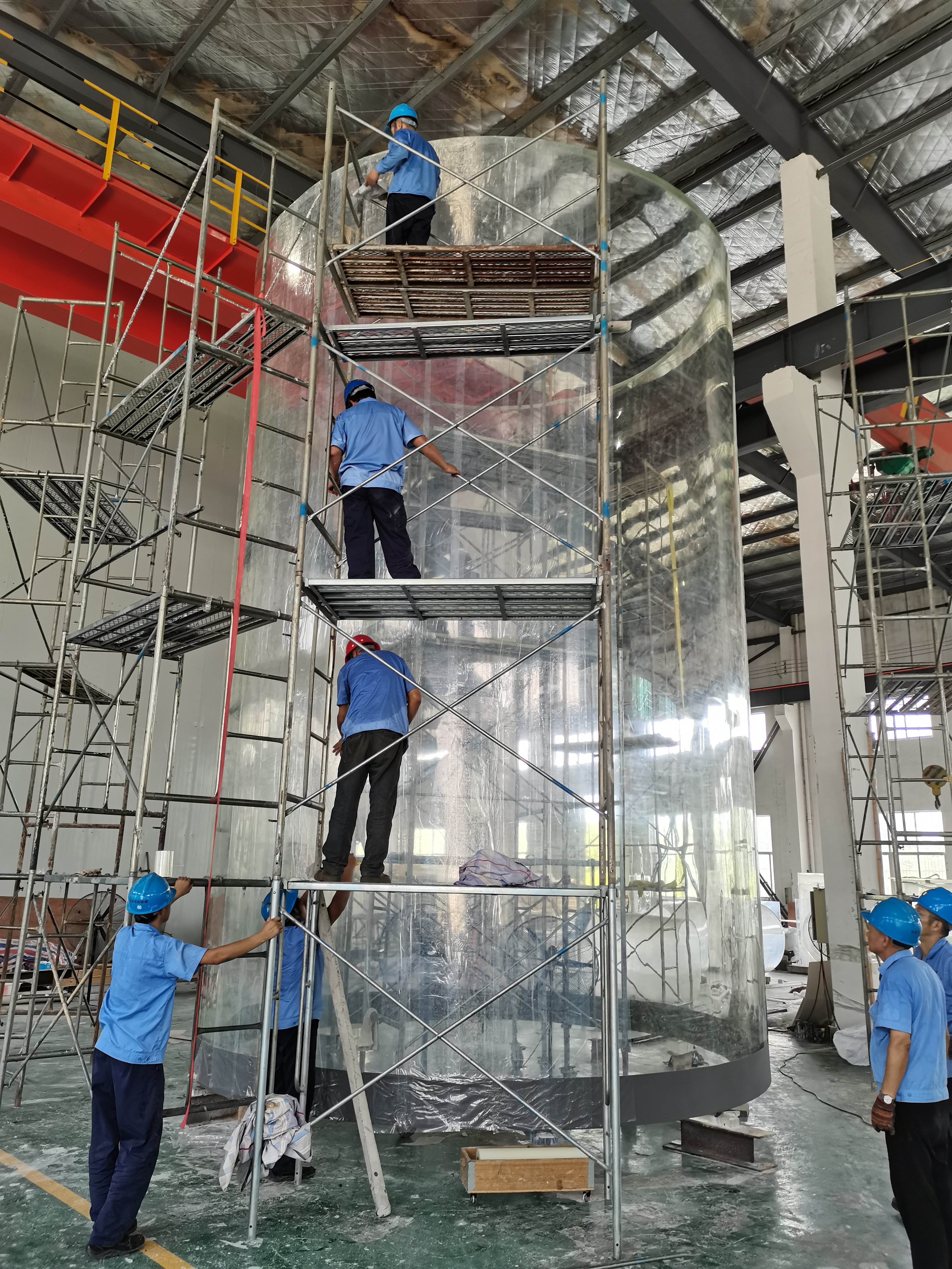 Tangki ikan silinder akrilik besar - INDUSTRI LEYU