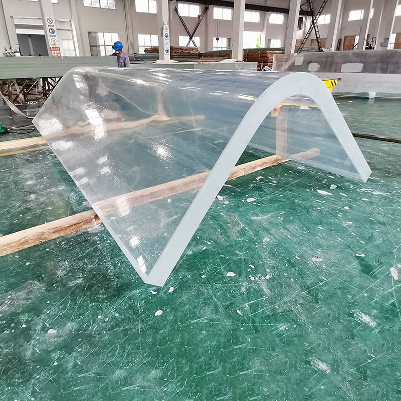 Acrylic curved panel - factory