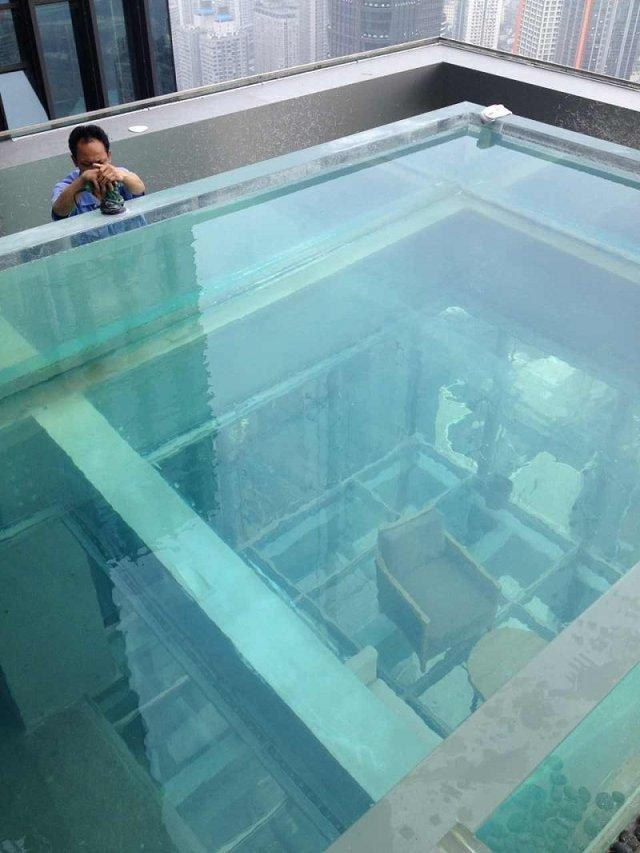 Acrylic swimming pool - installation LEYU