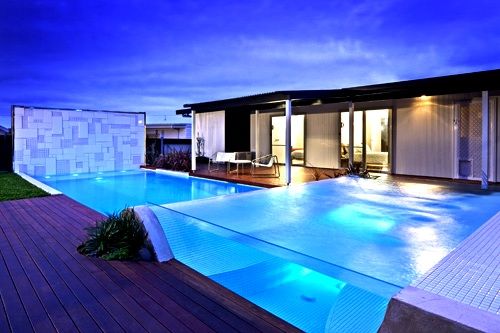 Acrylic swimming pool 