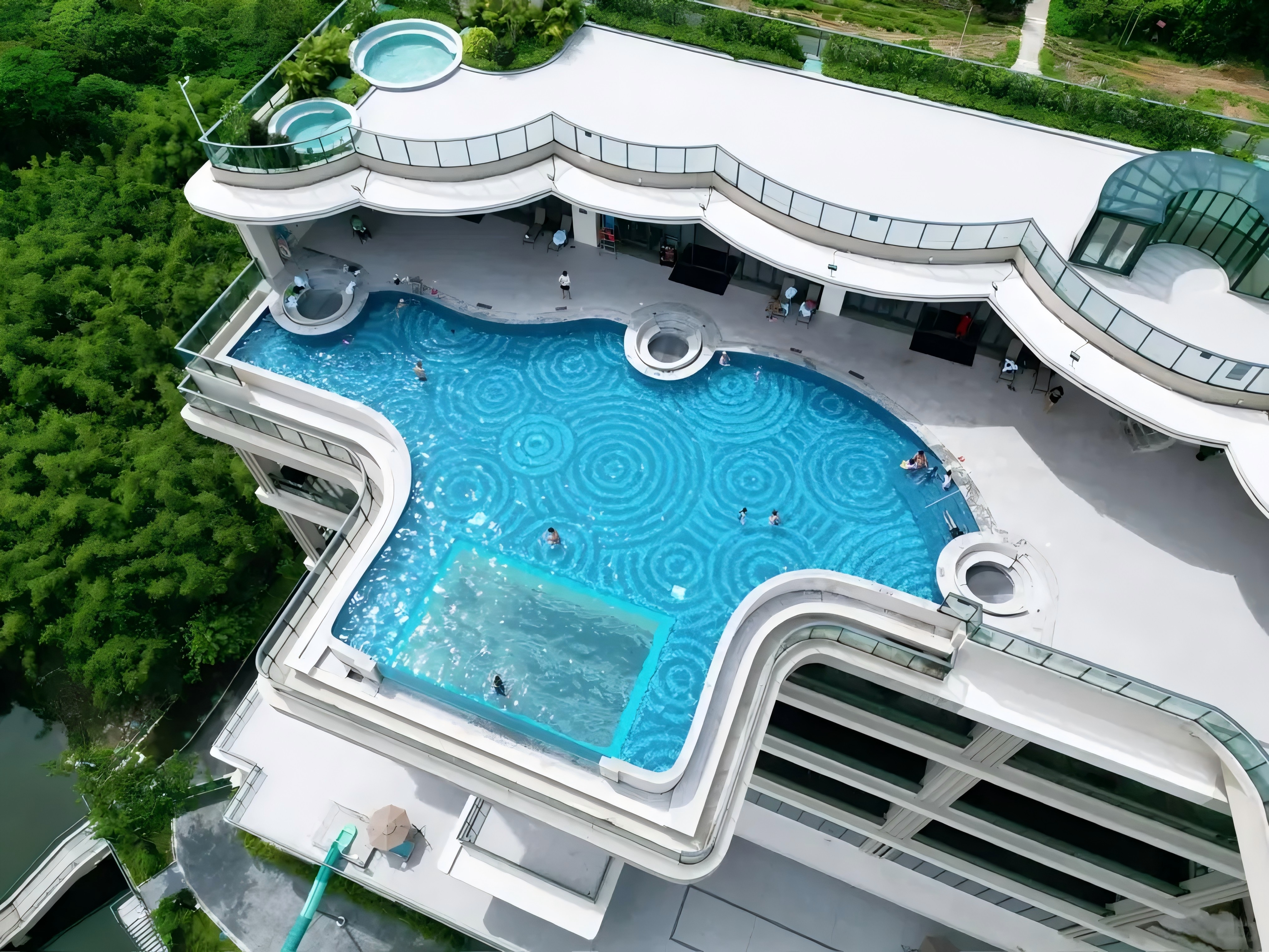 Acrylic swimming pool 