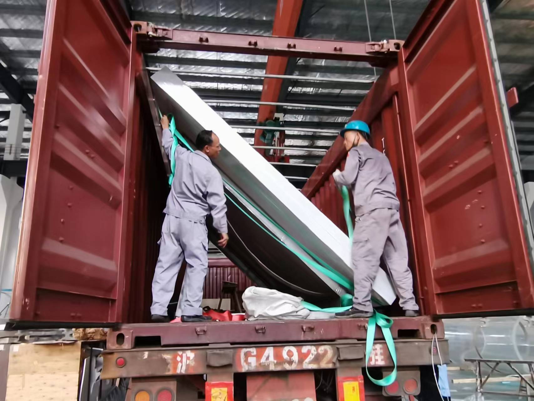 Acrylic panel transport - Factory