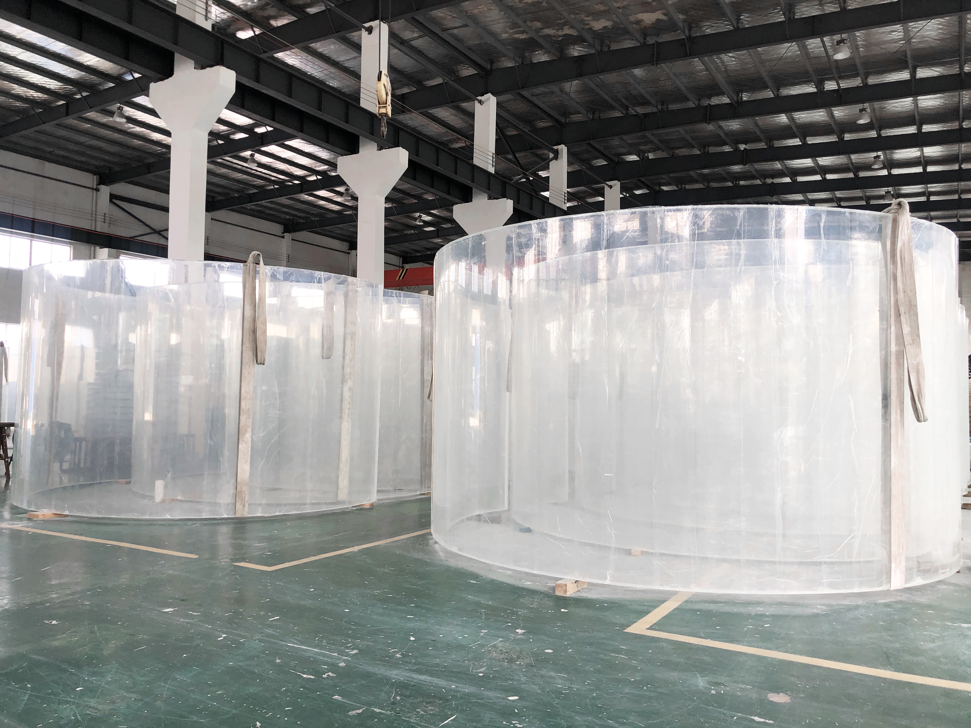 Acrylic tunnel aquarium - LEYU ACRYLIC