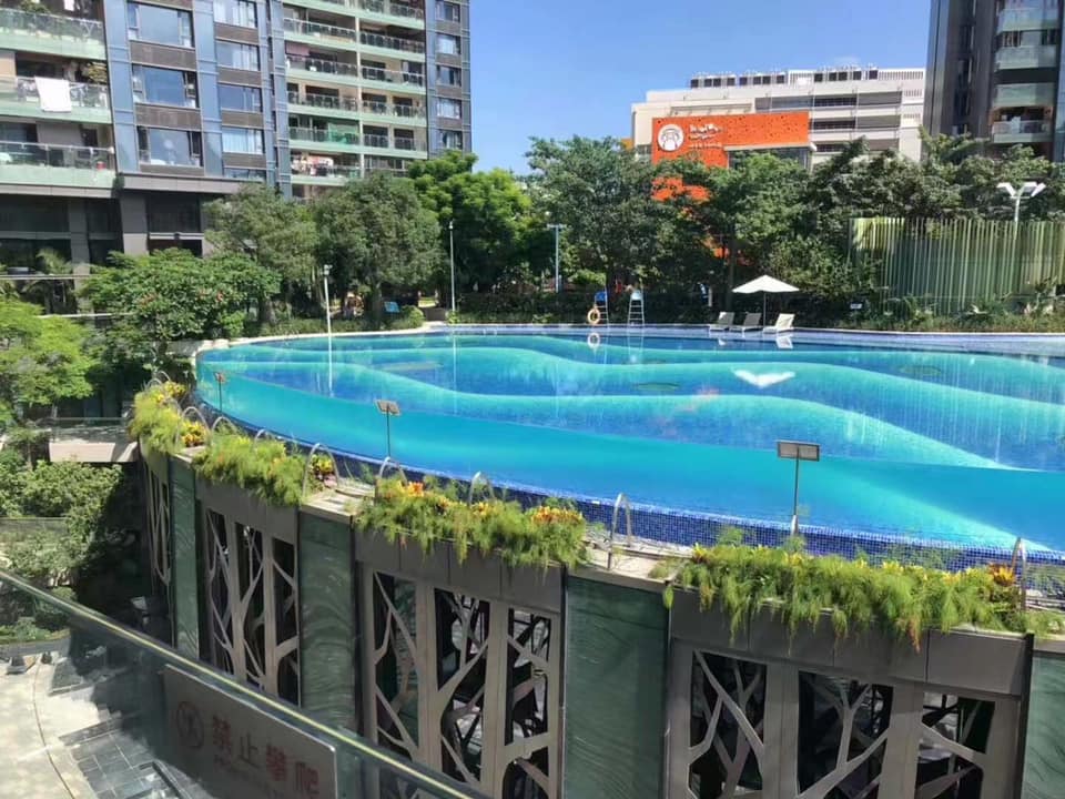 Curved acrylic swimming pool - LEYU