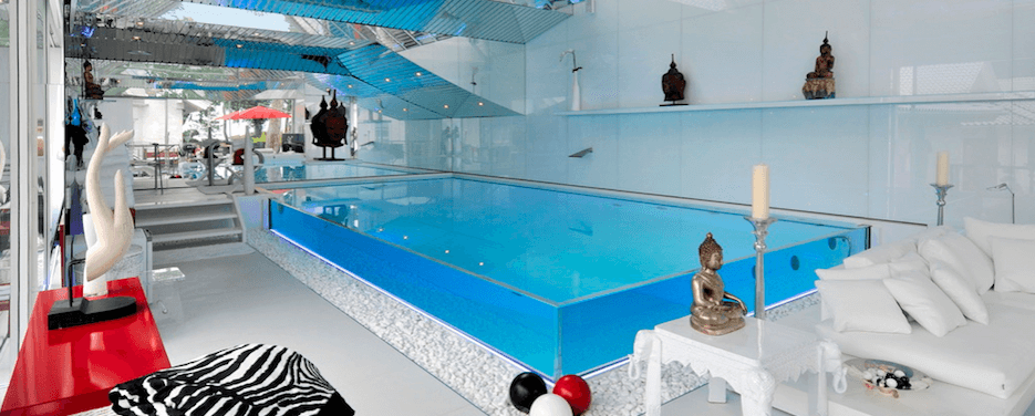 Acrylic swimming pool