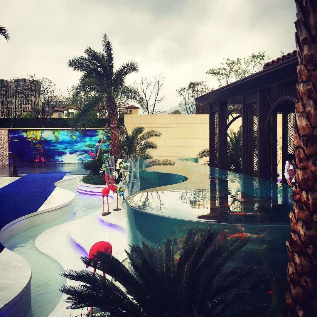Acrylic swimming pool 