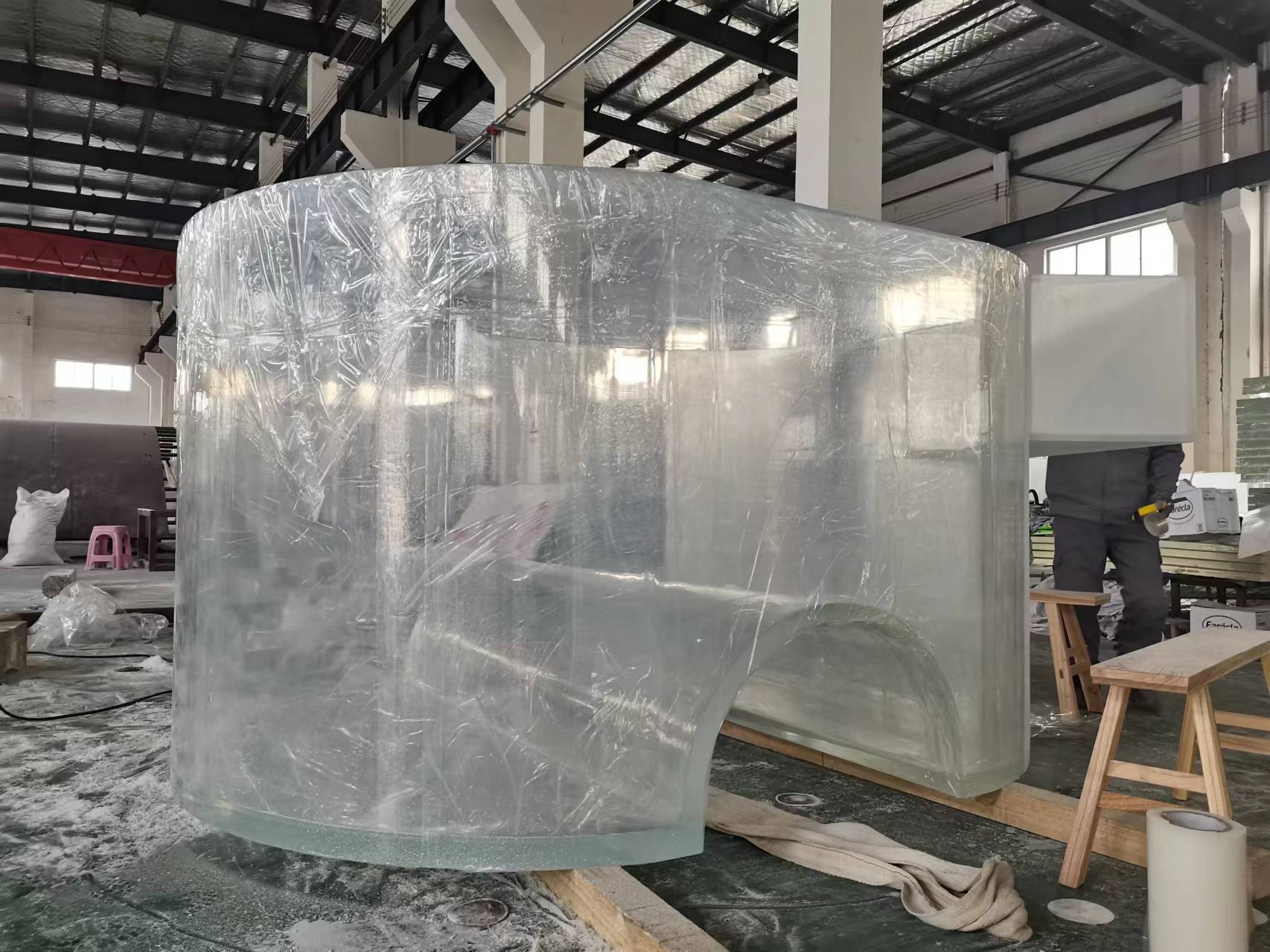 Acrylic custom fish tank - factory