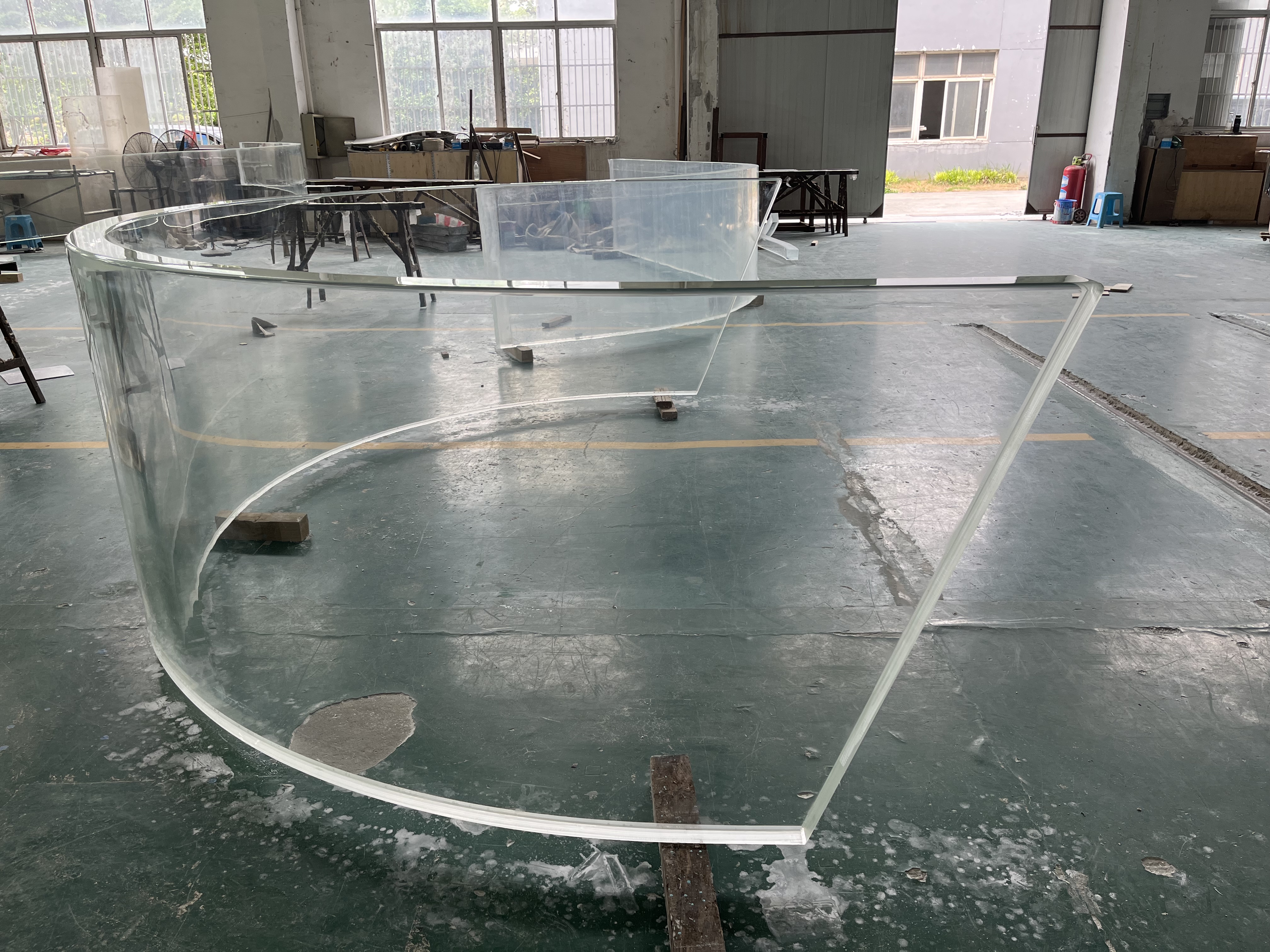 Curved acrylic sheet - LEYU ACRYLIC